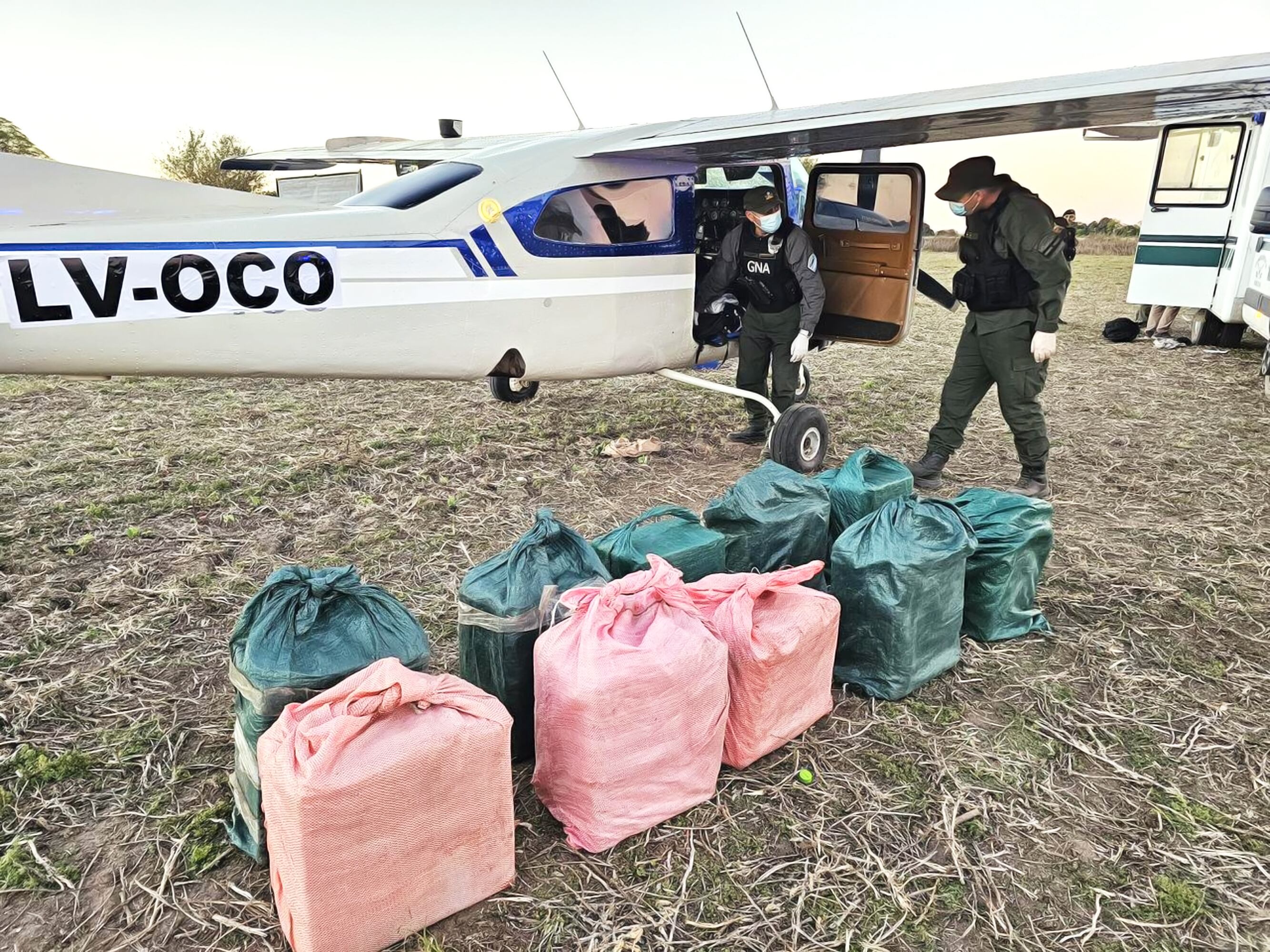 El hallazgo en Santa Fe de dos avionetas con cocaína señala el crecimiento de la logística narco