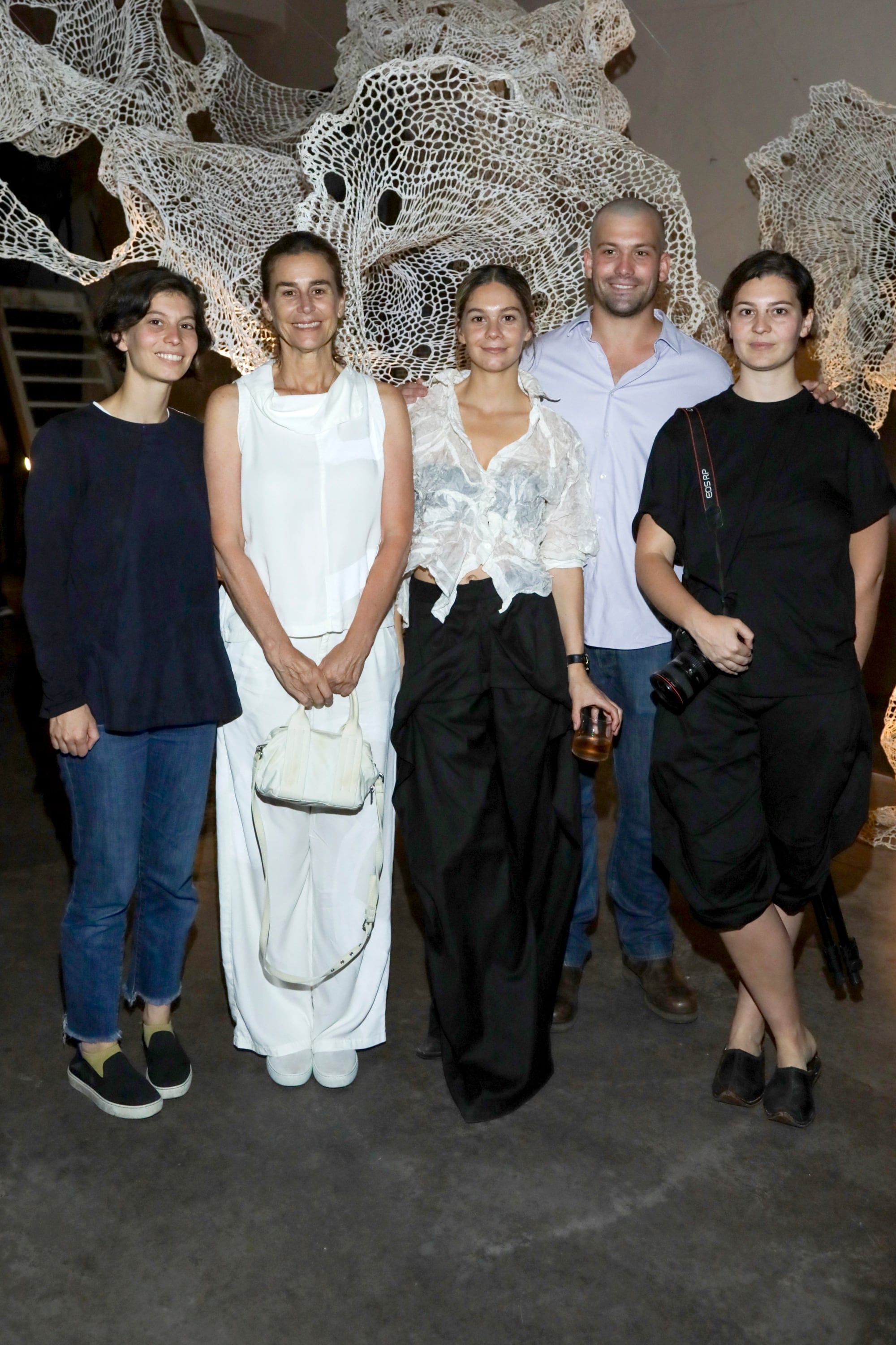 Milagros con sus hermanos Azul, Marcial y Esperanza Pereda, y su mamá, Azul García Uriburu