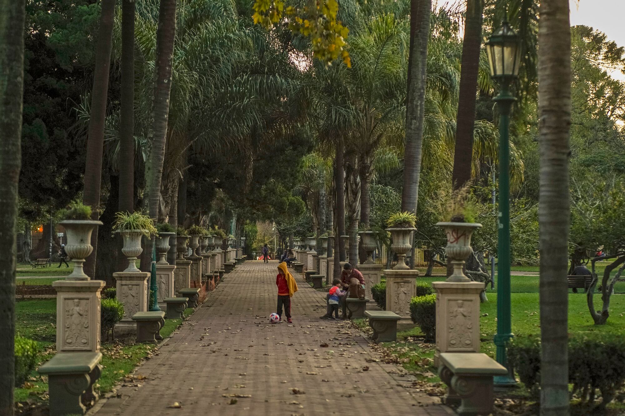Parque Lezama es uno de los lugares más antiguos y característicos de Buenos Aires