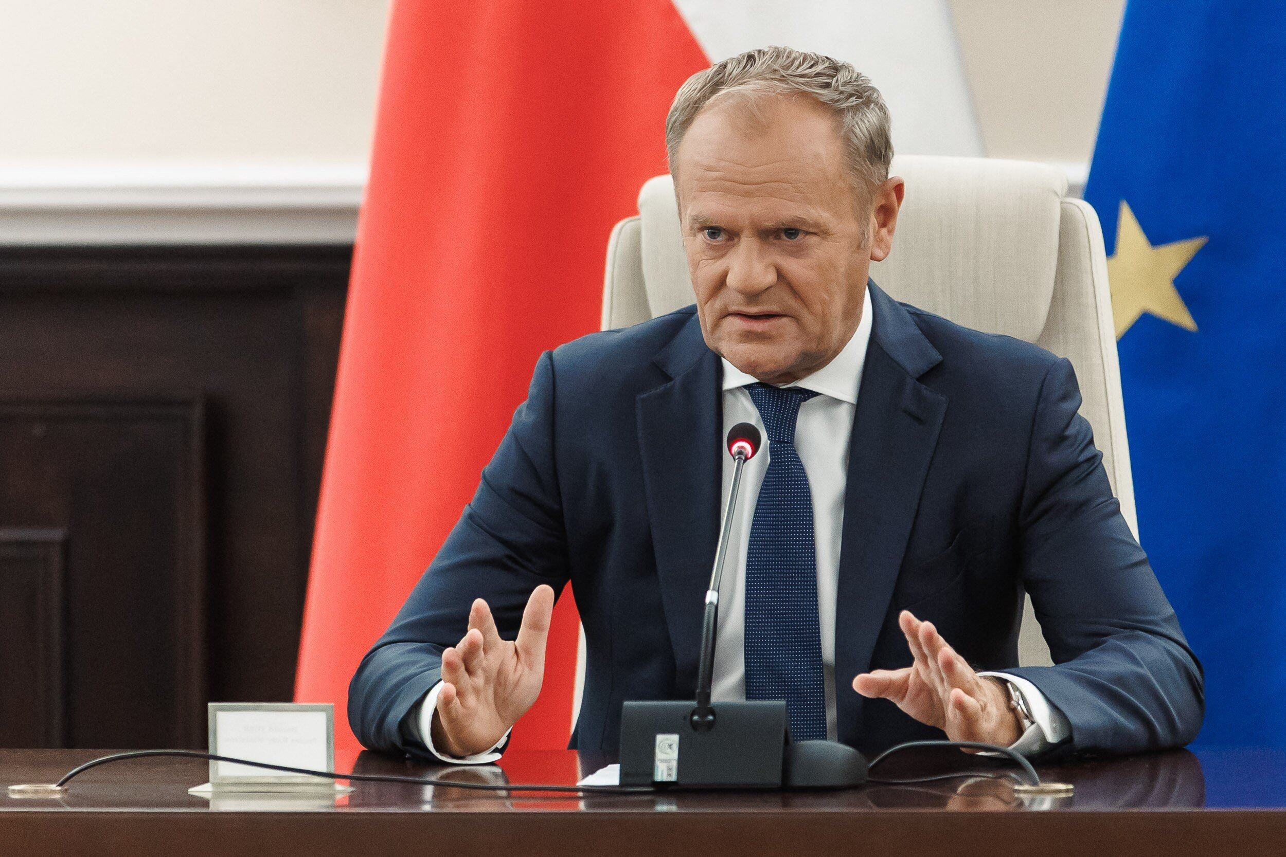 El primer ministro polaco, Donald Tusk, presidió una reunión de gabinete de emergencia
