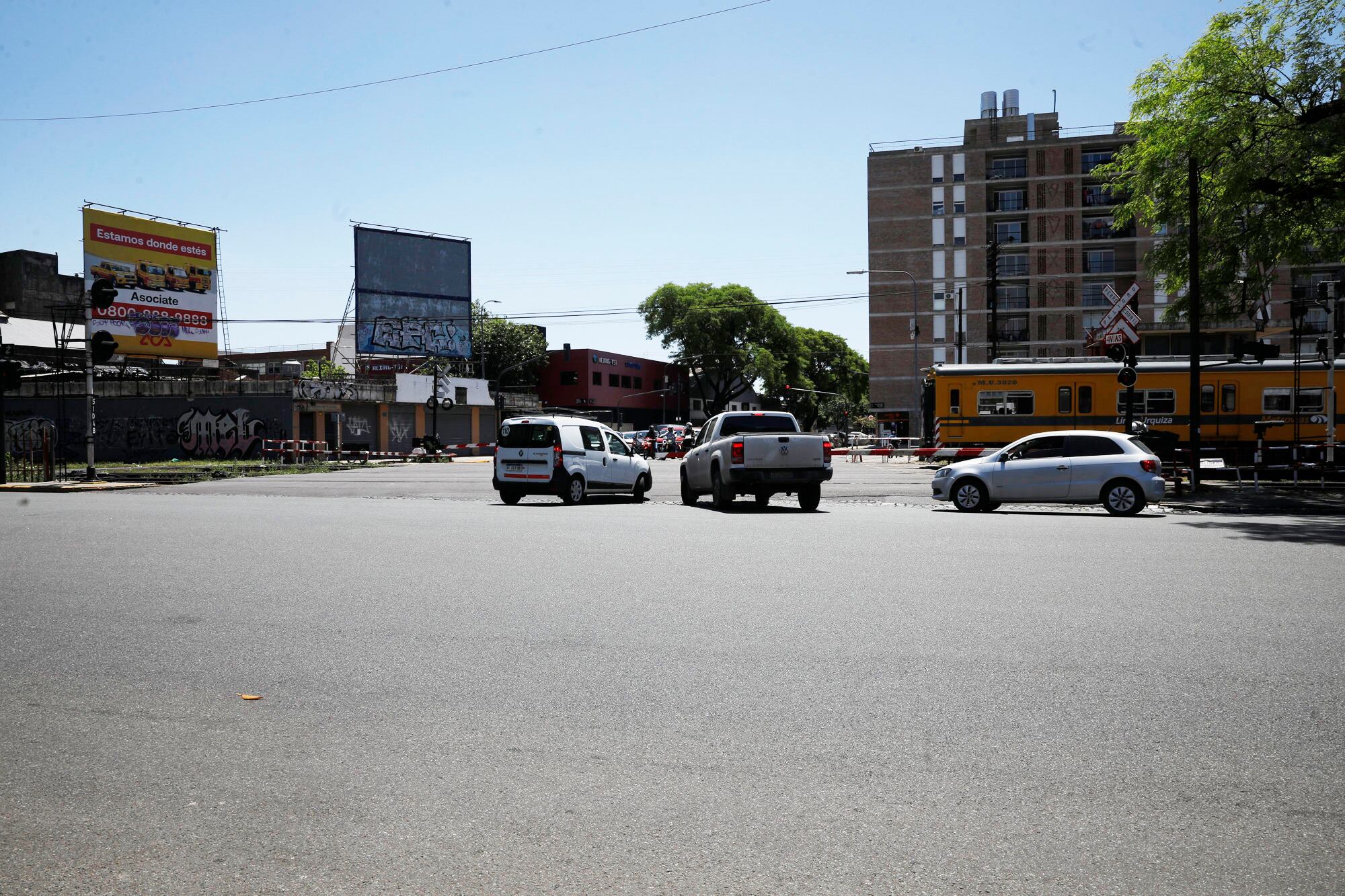 Eliminar la barrera del tren Urquiza ubicada en el límite de los barrios de Chacarita y Paternal, en la intersección de las avenidas Del Campo y Elcano, es uno de los proyectos