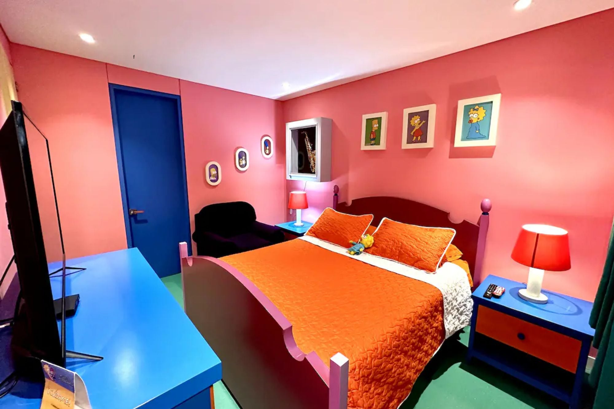 Detalles que remiten a un clásico de la televisión (Foto: Airbnb)