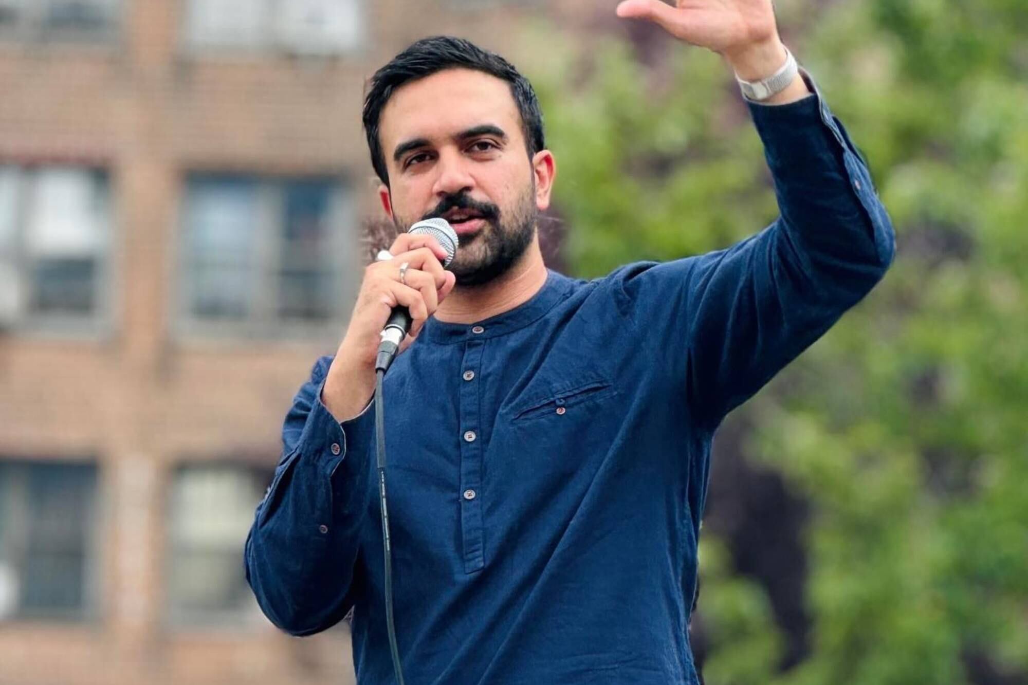 El candidato afirmó tener 2000 dólares en el banco en sus últimas declaraciones estatales