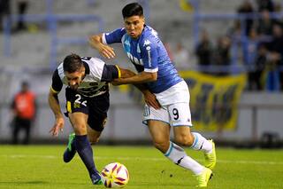 Otra imagen: Racing mejoró y derrotó a Central antes de reiniciar la Superliga
