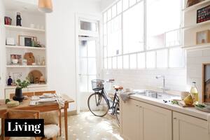 Un tres ambientes de época, con el lujo de una arquitectura personal y una buena refacción anterior