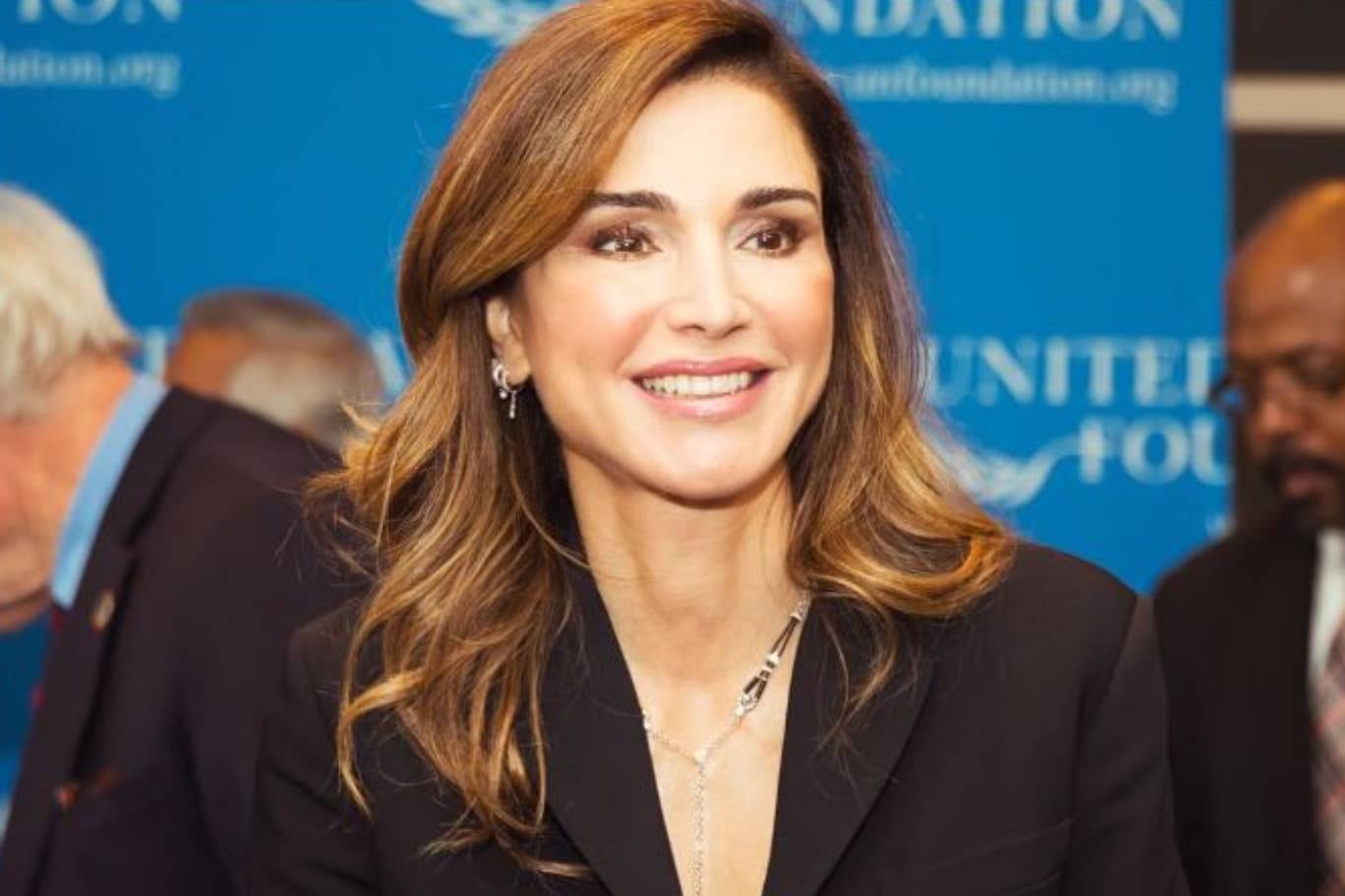Rania, la reina de Jordania fue de las primeras personas de la realeza del mundo que incursionó en las redes sociales y hoy tiene millones de seguidores