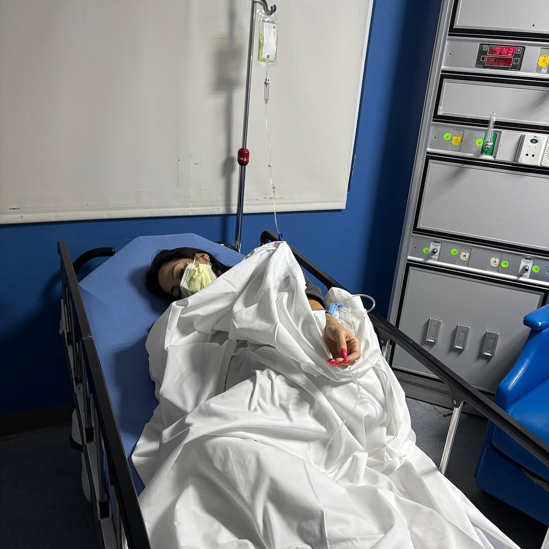 Natti Natasha publicó una imagen siendo atendida de urgencia en un hospital de Puerto Rico