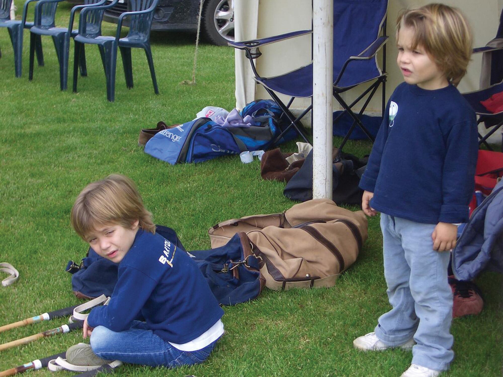 En algún palenque internacional mientras lo acompañaban a Lolo,
que tuvo 10 goles, por el mundo.