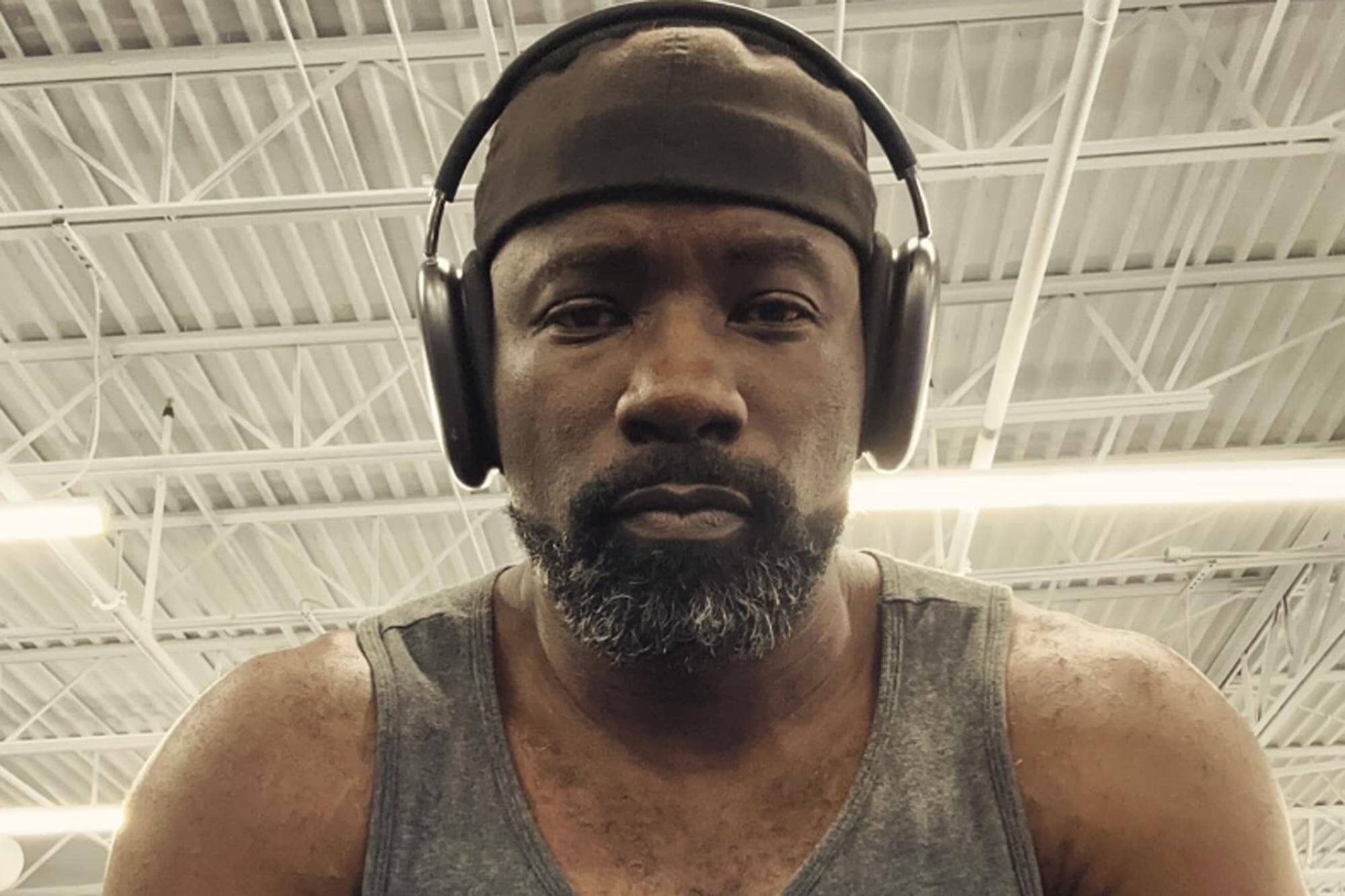 El actor Mike Colter apuntó contra Lionel Messi y contra la Argentina: “Podés ser buena persona y vivir en un país racista”