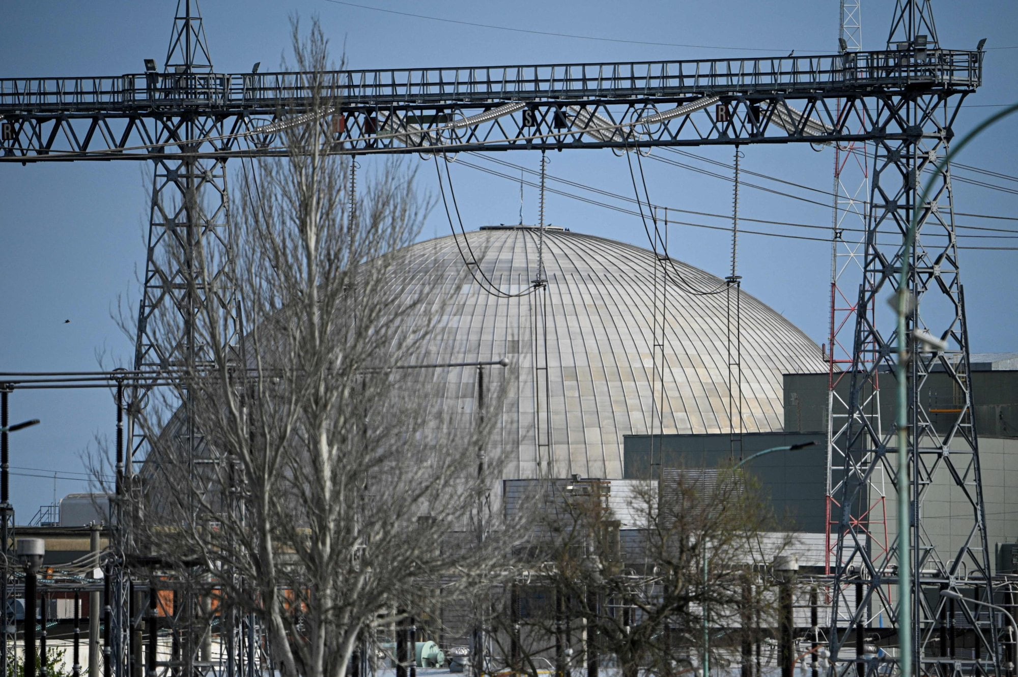 El Gobierno inició el proceso de privatización de Nucleoeléctrica Argentina