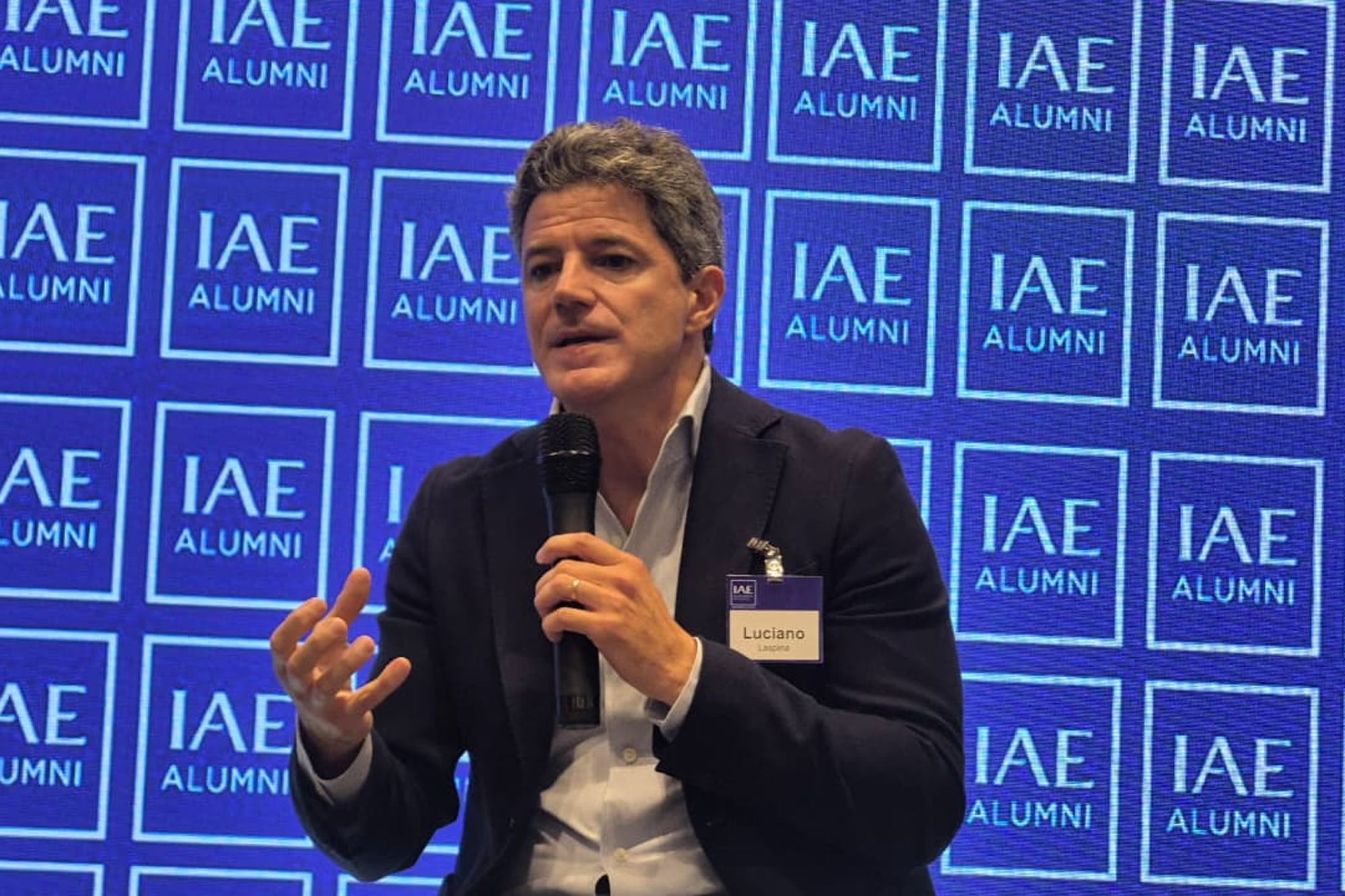 “Dos luces amarillas”: cuáles son los riesgos del programa de Milei, según Luciano Laspina