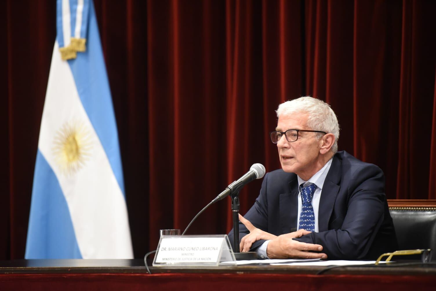 Mariano Cúneo Libarona durante la presentación del proyecto que busca acelerar la duración de los procesos judiciales. Foto: Ministerio de Justicia