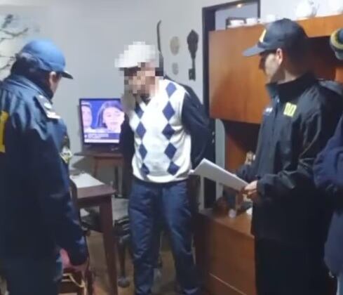 Arrestaron por intento de homicidio al hombre que había golpeado en una camilla a un joven gravemente herido