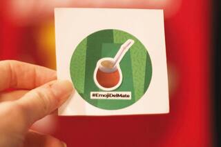 Un encuentro con emojis