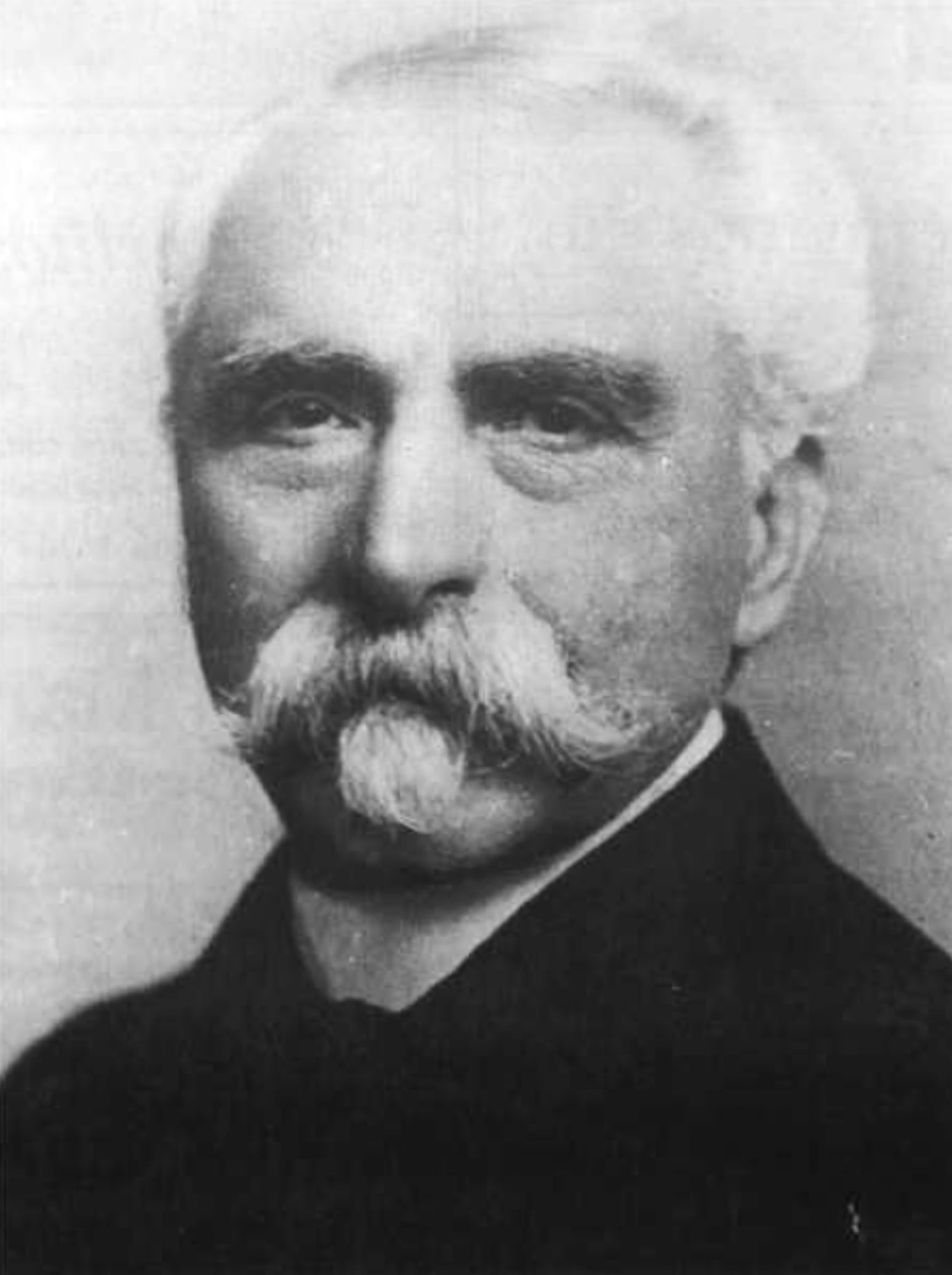 Antonio Devoto.