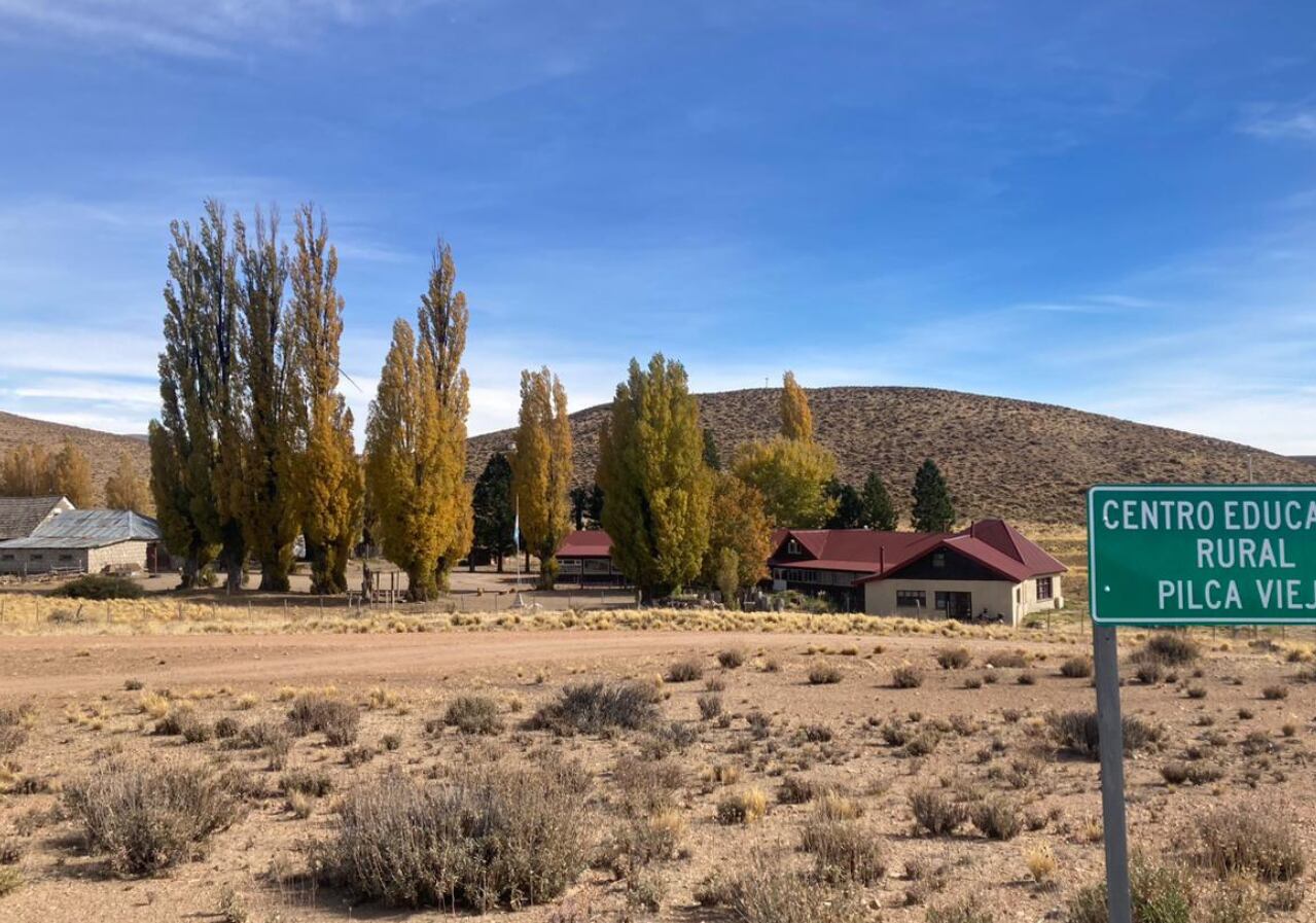 La escuela ubicada en un lugar único donde todos aprenden mucho más que estudiar