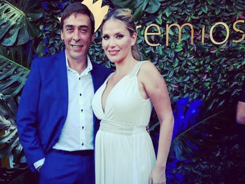 La mujer de René Bertrand se quebró al contar los detalles del íntimo homenaje que le hicieron al actor en Córdoba