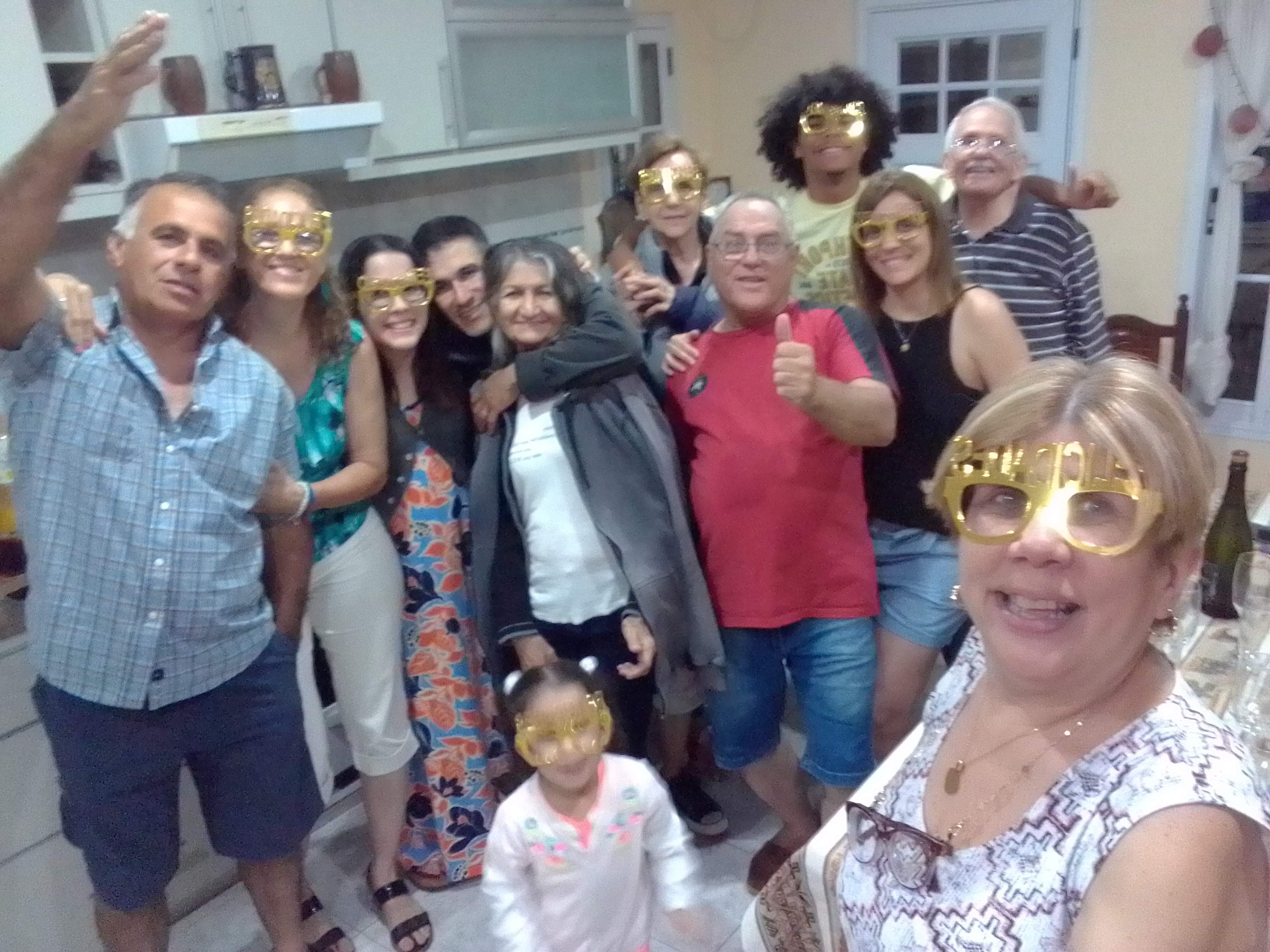 “Para mí, en Argentina, la calidad de vida es excepcional, poder contar con agua y luz las 24 horas del día ya es ganancia, algo absurdo pero real. Todos los días, y ya son diez años acá, lo agradezco. Poder bañarme o lavar a cualquier hora del día es estar bendecido