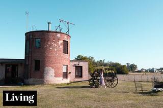 Renovaron un silo abandonado para convertirlo en una casa de huéspedes