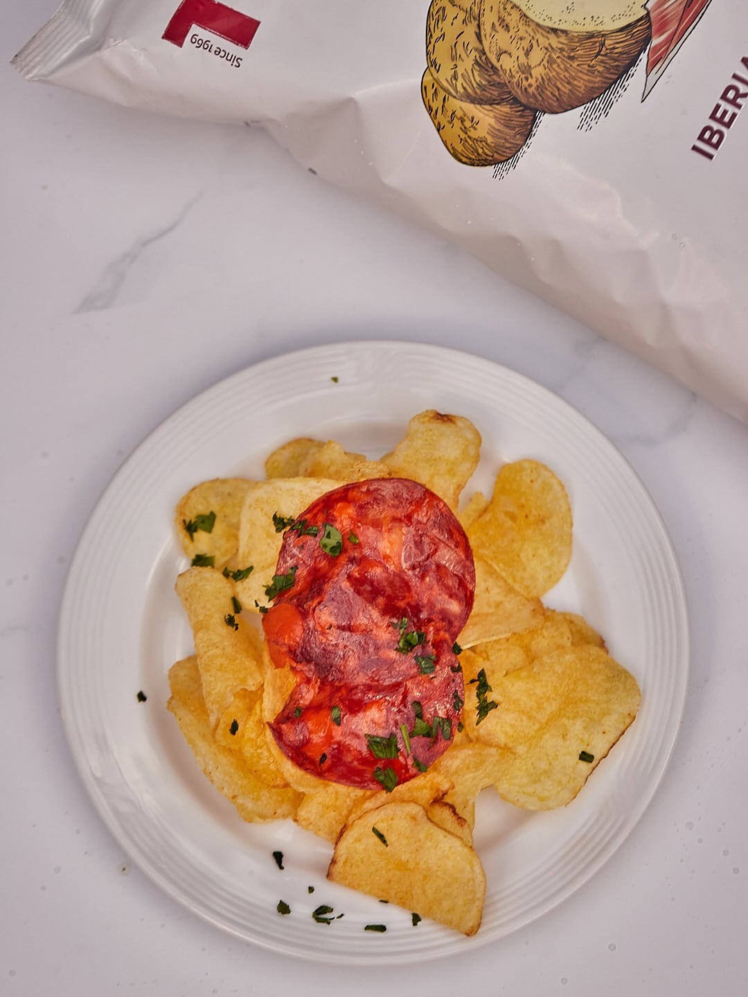 La tapa está compuesta de productos, técnicas y tradiciones regionales y, al mismo tiempo, refleja la vida cotidiana de las ciudades