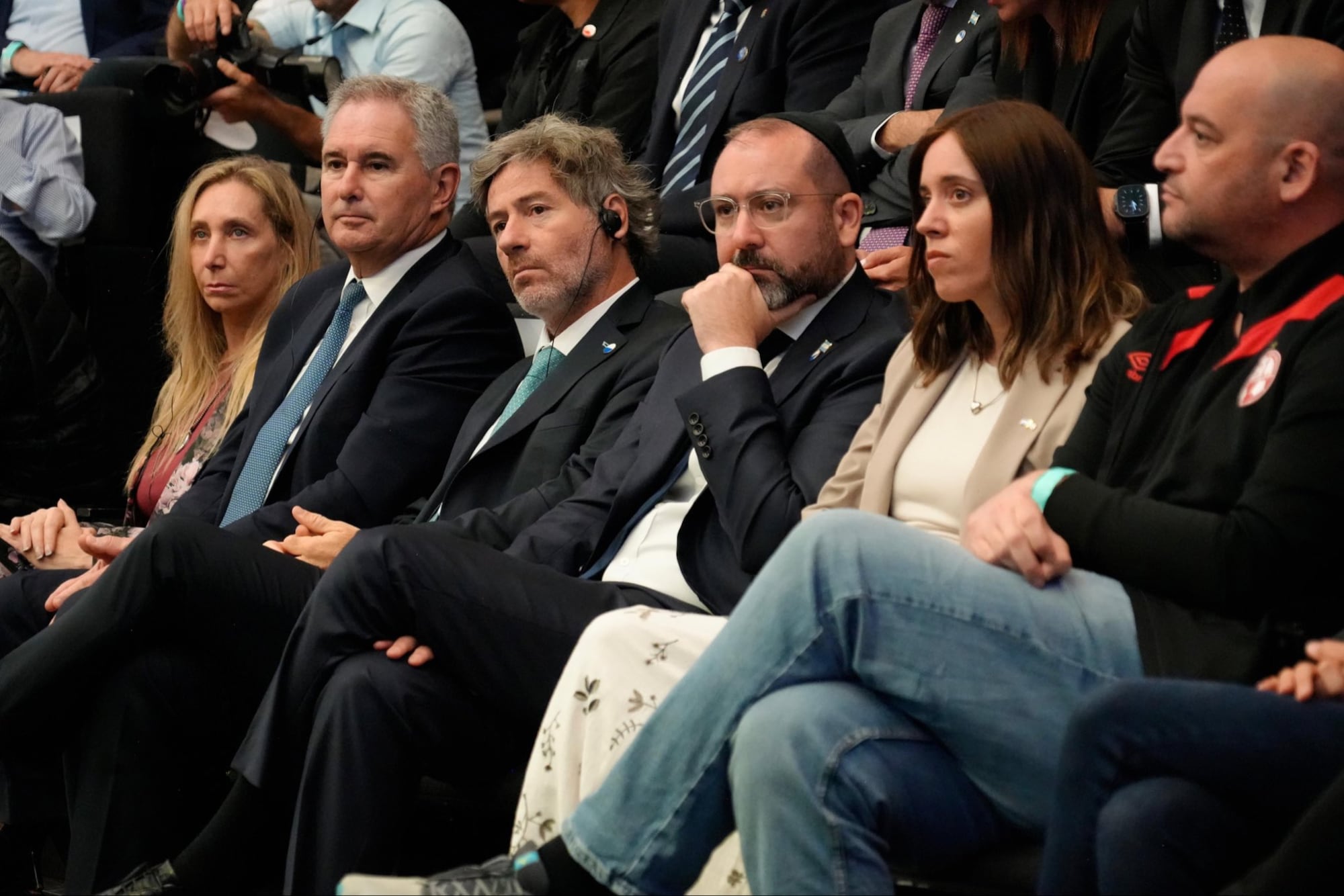 Juan Bautista Mahiques, junto a Karina Milei en la gira por Israel