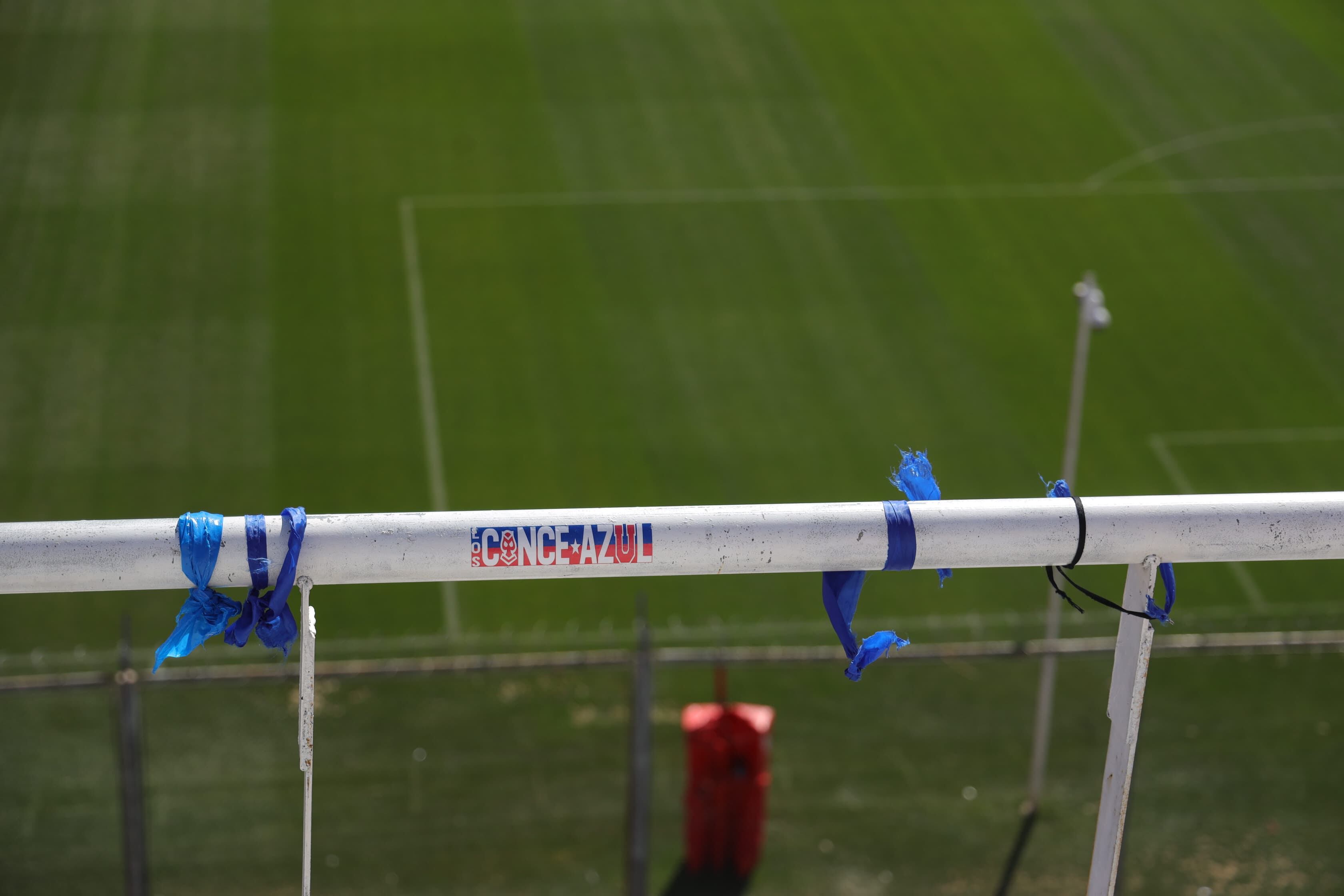 Un paravalanchas de la tribuna Pavoni alta, donde se ubicaron los hinchas chilenos