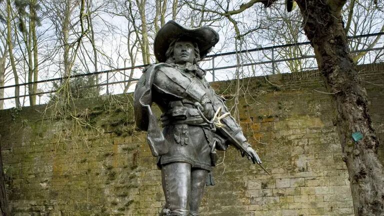 D'Artagan fue líder de los mosqueteros, la guardia personal del rey Luis XIV y máxima persona de confianza