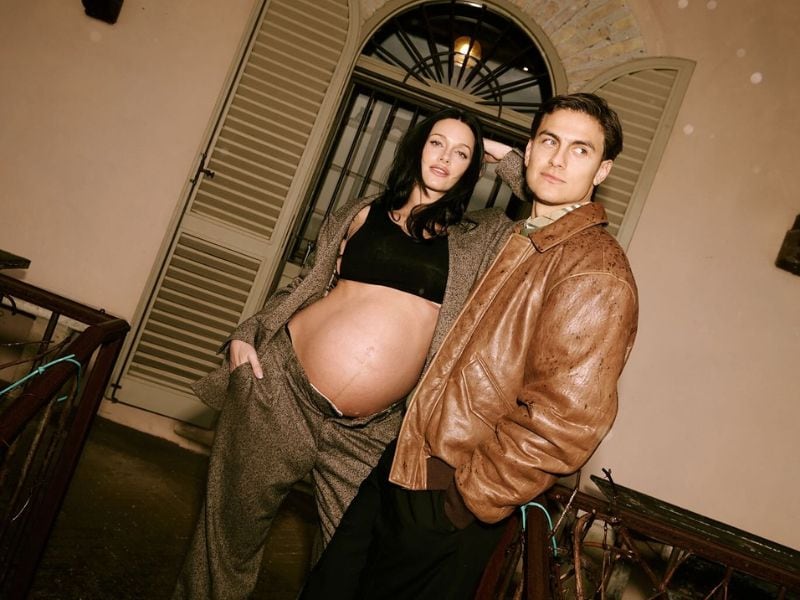 Paulo Dybala en modo papá: la tierna postal con su bebé recién nacida