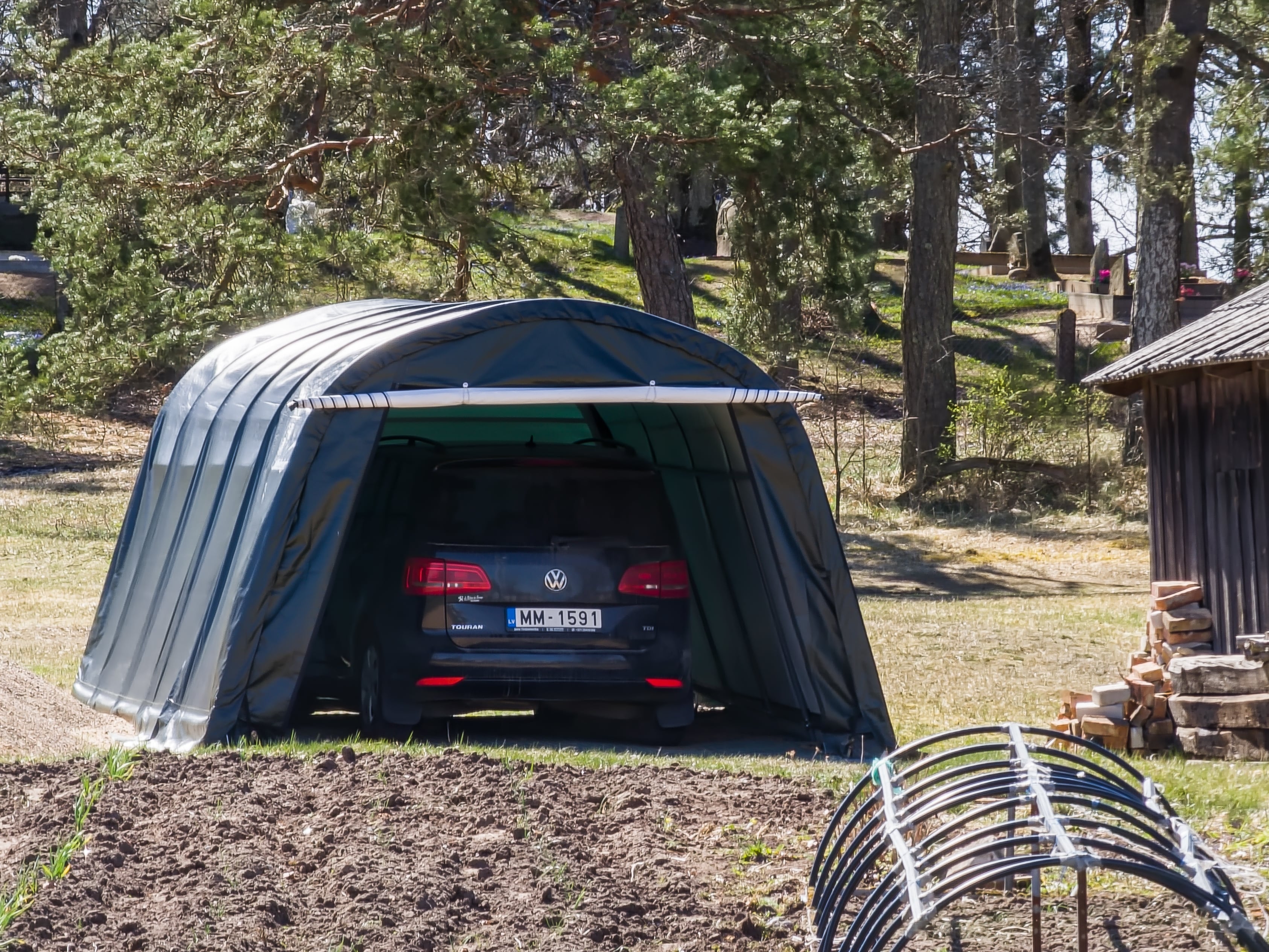 Este tipo de garajes plegables evitan hacer obra