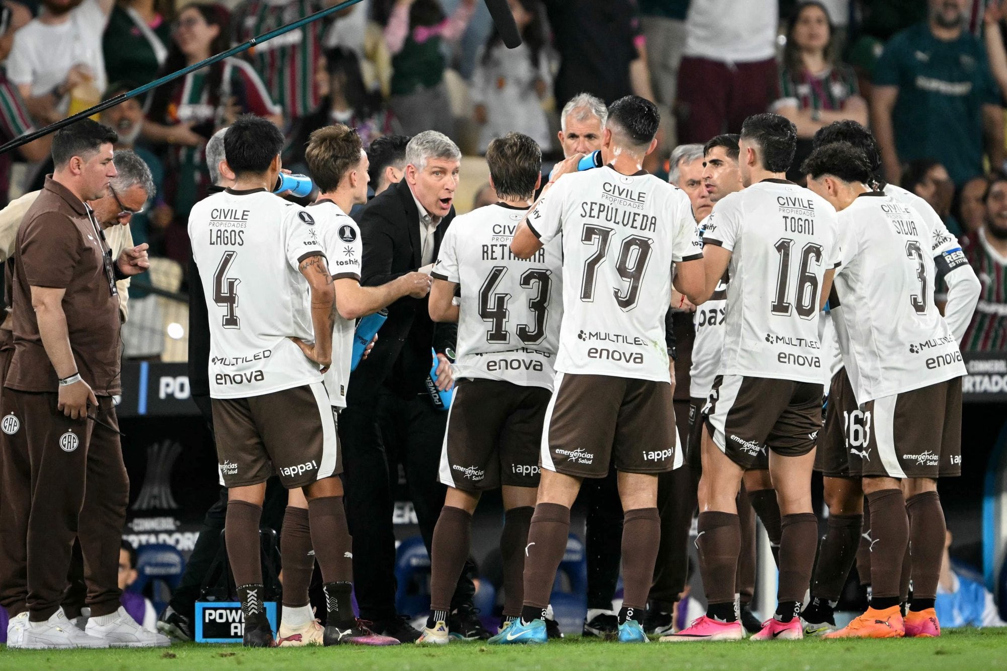 Martín Palermo y los contrastes: en la Copa Libertadores, Platense jugó los cuartos de final; en el torneo Clausura, solo cosechó ocho de 21 unidades
