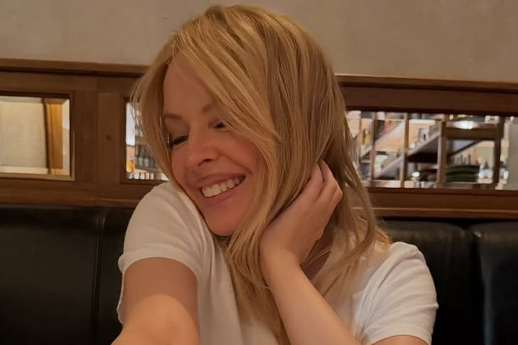 Kylie Minogue cenó en el restaurante de un famoso chef en Villa Pueyrredón