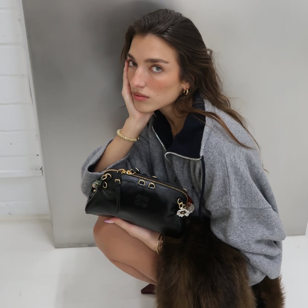 Rina Lipa tiene 24 años, es bailarina, actriz y modelo (Foto: Instagram @rinalipa)