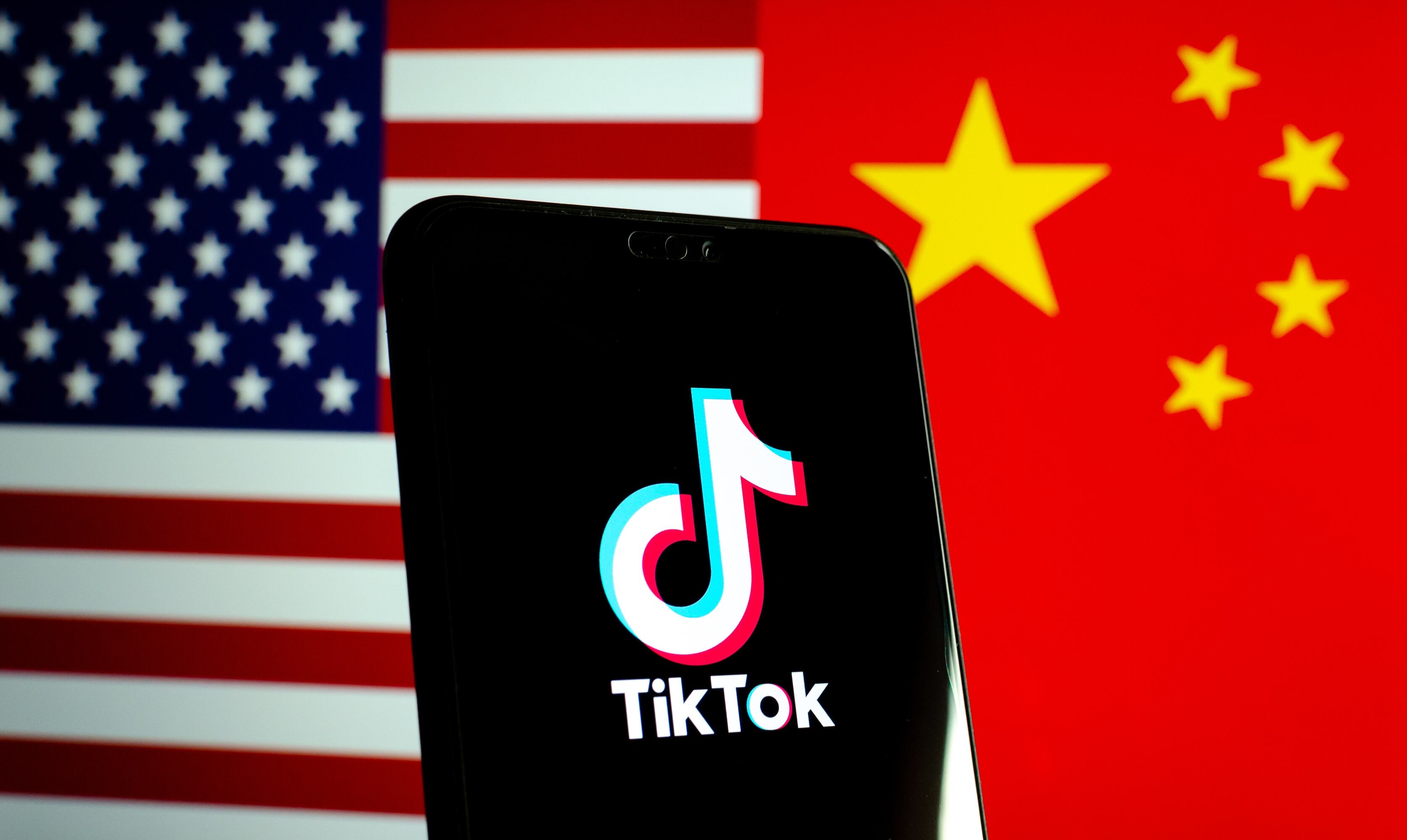 Estados Unidos vs China: TikTok busca mejorar su imagen con monjas, veteranos y ganaderos