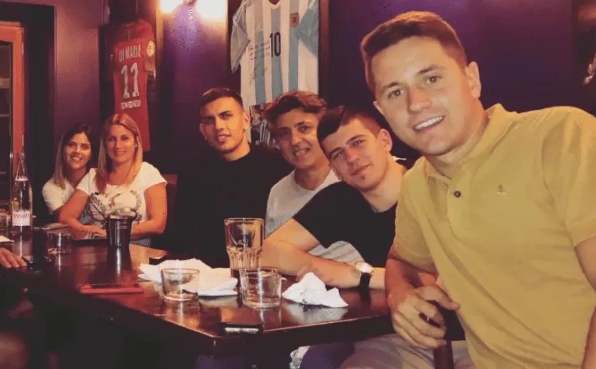 Paredes y Herrera, en una cena en París