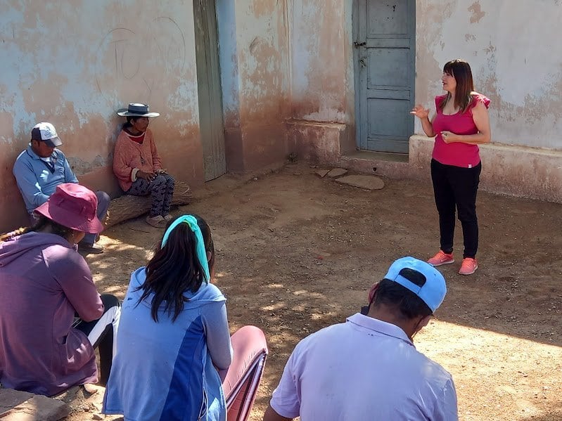 Narrando cuentos a la comunidad originaria de la Cienaga de Santa Catalina a 100 km de La Quiaca