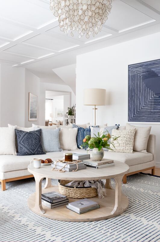 En la actualidad, genera ingresos de cientos de millones de dólares y es propietaria de seis marcas