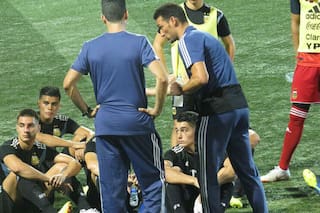 Scaloni quiere escuchar a todos, pero ya asoma Romero en la selección