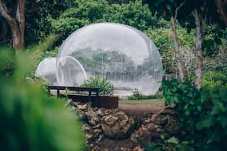 A orillas del mar: un hotel permitirá dormir en “burbujas transparentes”