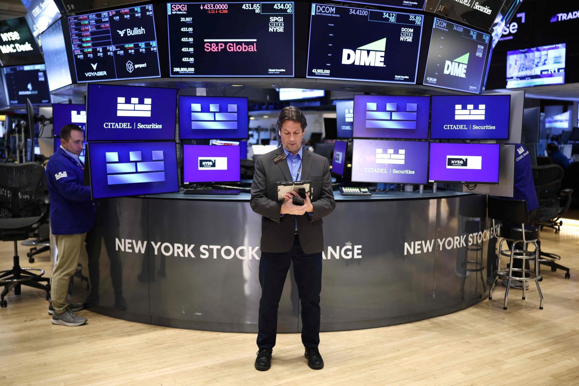 Washington impuso desde este lunes un bloqueo a buques desde o hacia a puertos iraníes