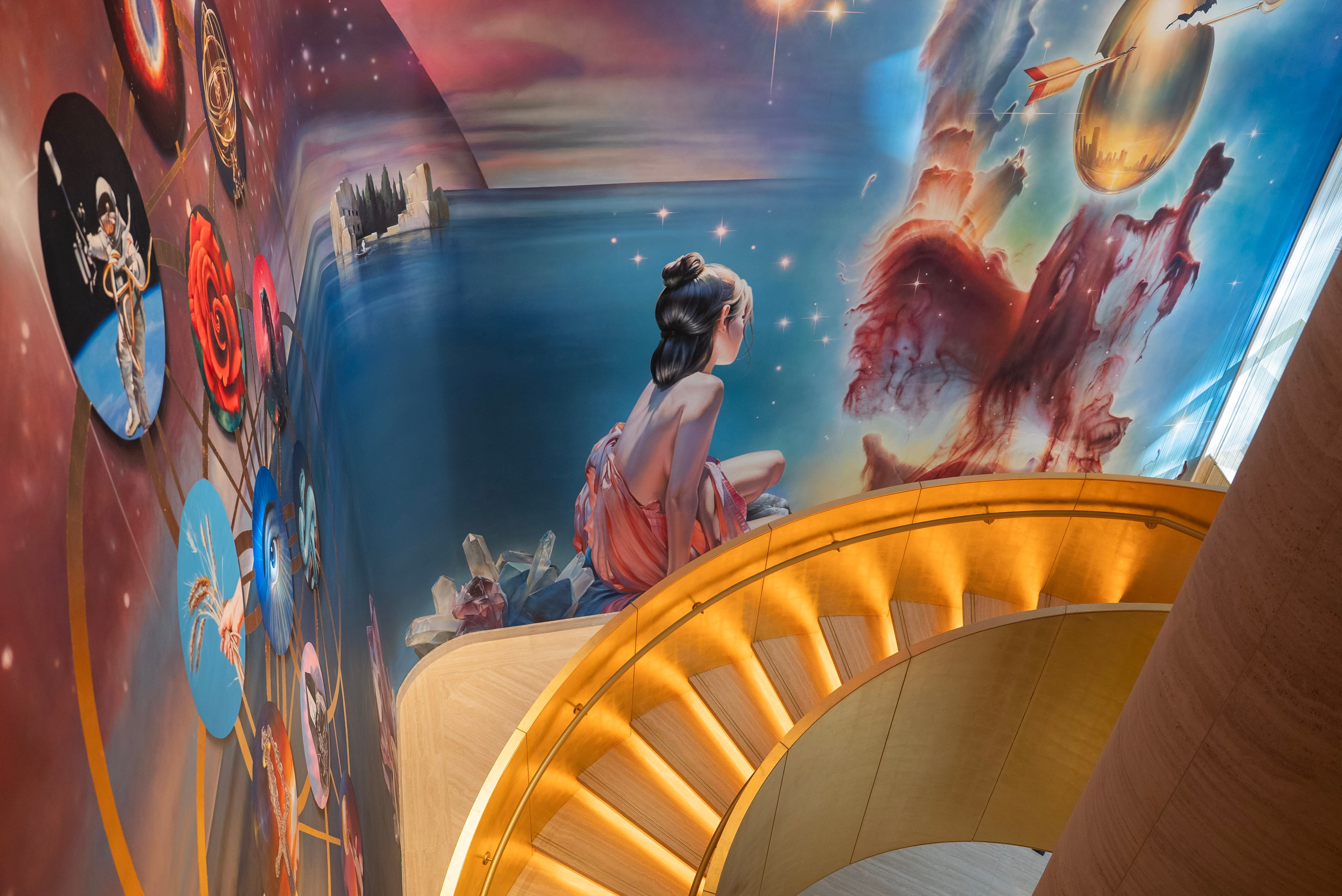 Vista del mural de Gravinese desde la escalera