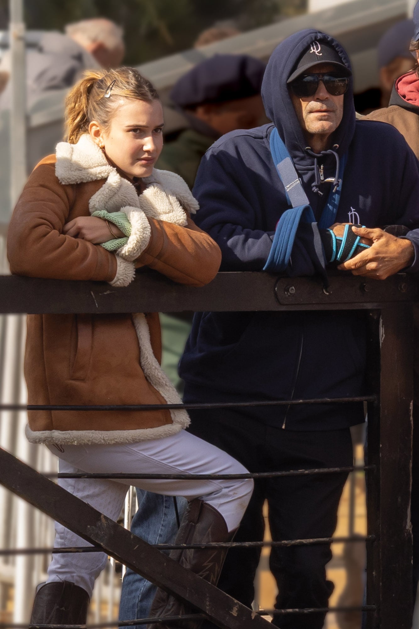 Myla y su papá, el recordman Adolfo Cambiaso (se rompió los dedos), quien acababa de ganar el British Open acompañado por su hija mayor, Mia.