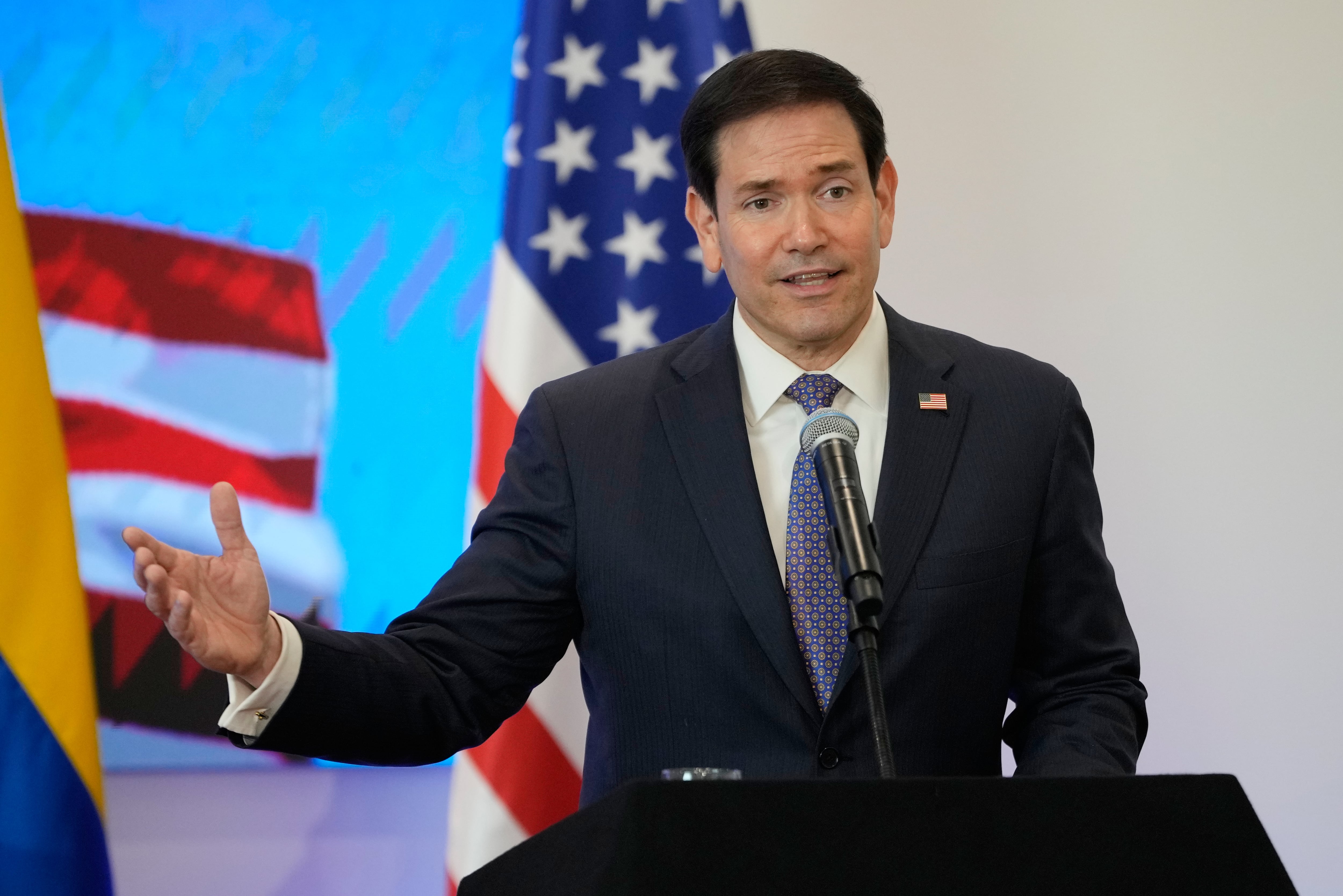 El secretario de Estado, Marco Rubio, hizo oficial una nueva política de restricción de visas destinada a combatir y sancionar el denominado