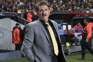 Lavolpe: "En un 90%, entre España, Brasil y Alemania saldrá el campeón"