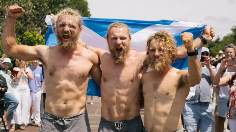 Los hermanos Maclean cruzaron casi 15.000 kilómetros del océano Pacífico remando