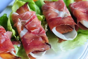 Endivias y membrillos en almíbar con prosciutto di Parma