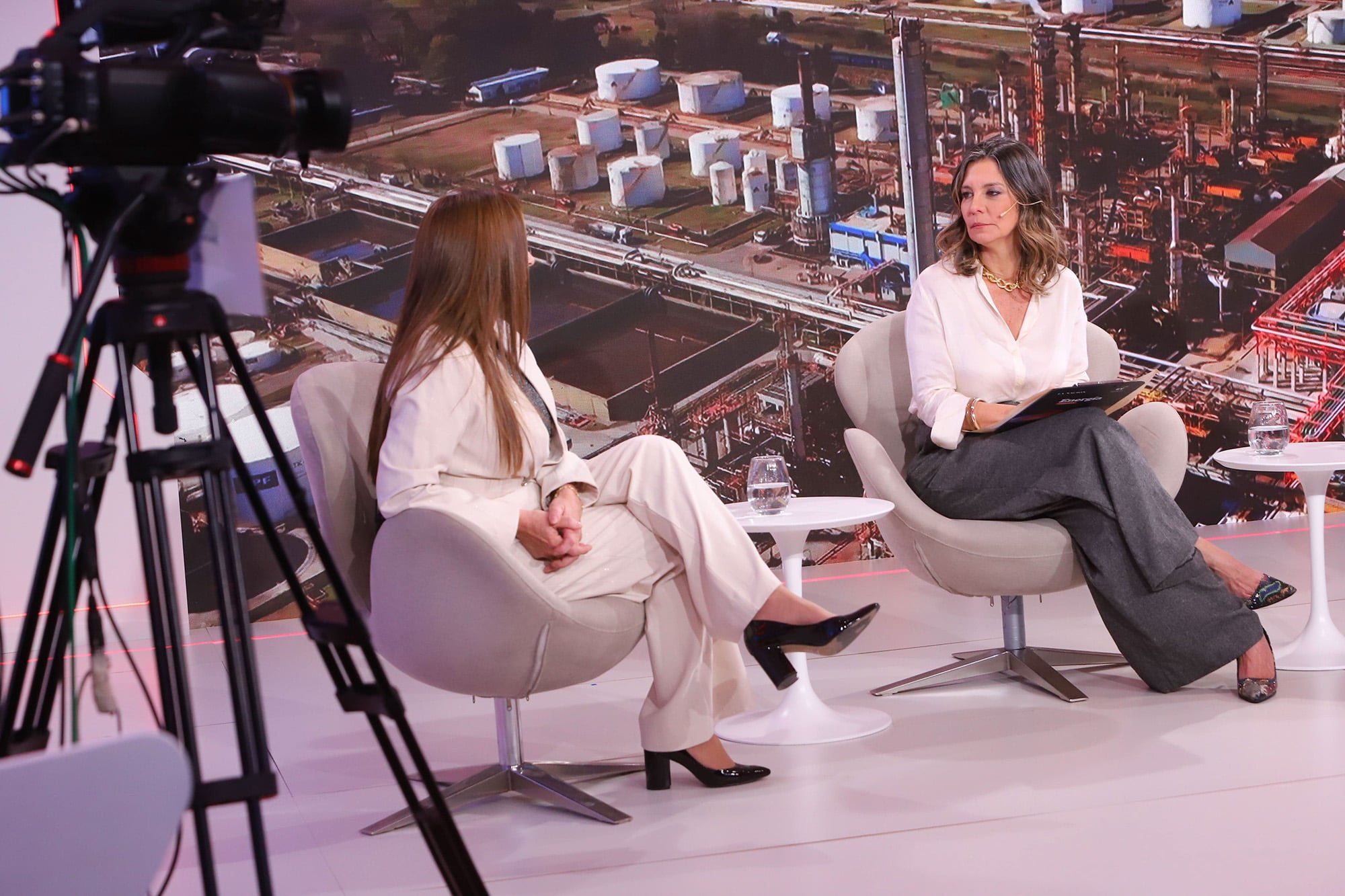 AKROS proyecta una inversión estimada de US$288 millones para sus dos parques de energías renovables con una potencia conjunta cercana a los 200 MW