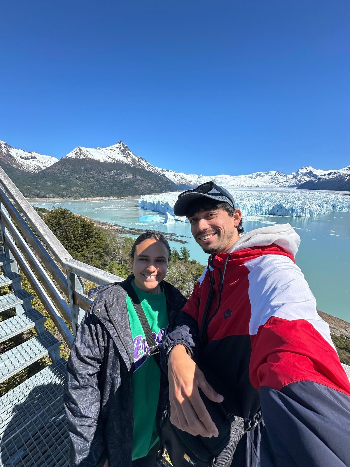 Eduard Cifuentes, oriundo de Cúcuta, Colombia, y Evelyn Klimas, de Montevideo, Uruguay