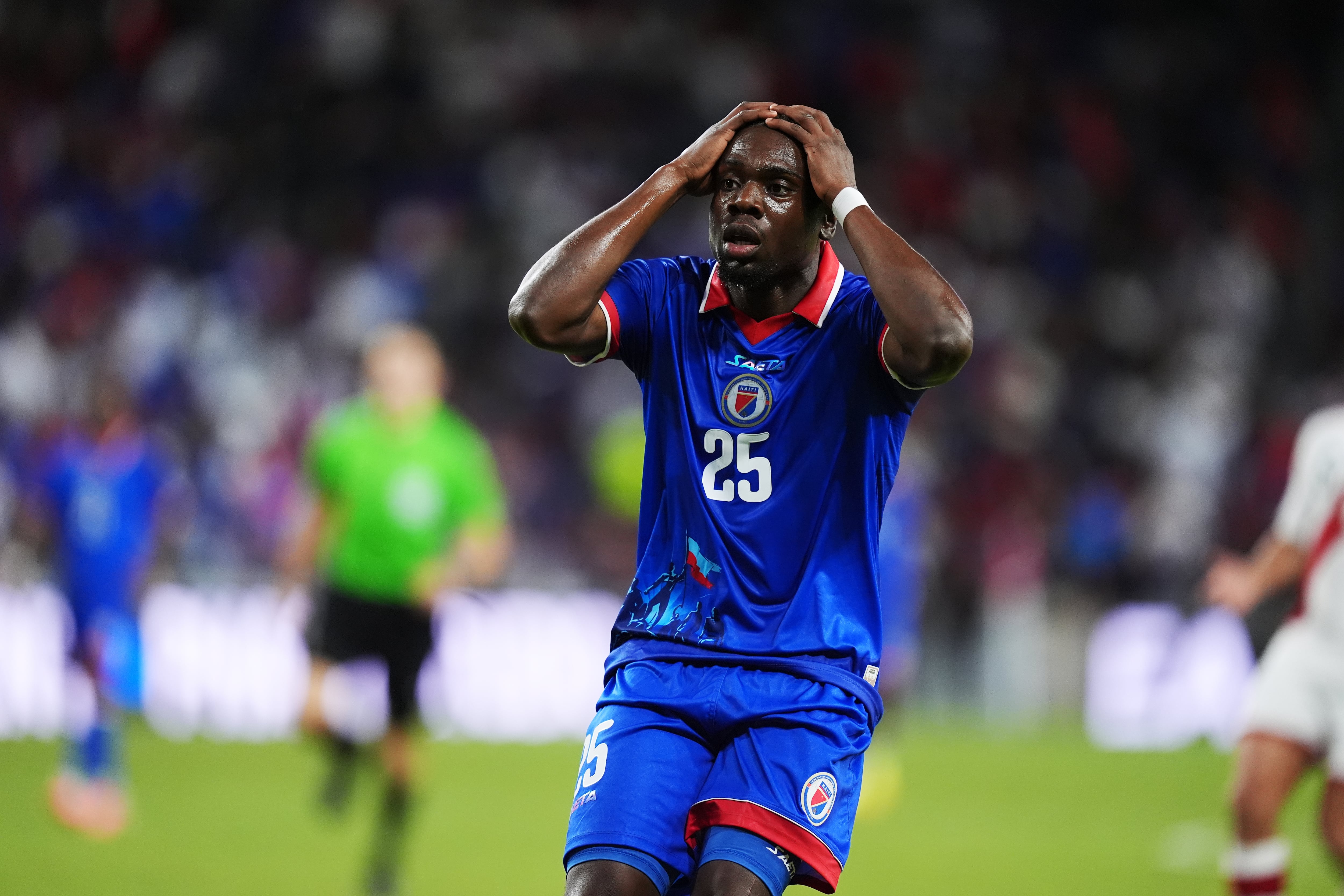 La selección de Haití debió disputar la clasificación al Mundial fuera de casa a raíz de las pandillas violentas que privaron usar su estadio.