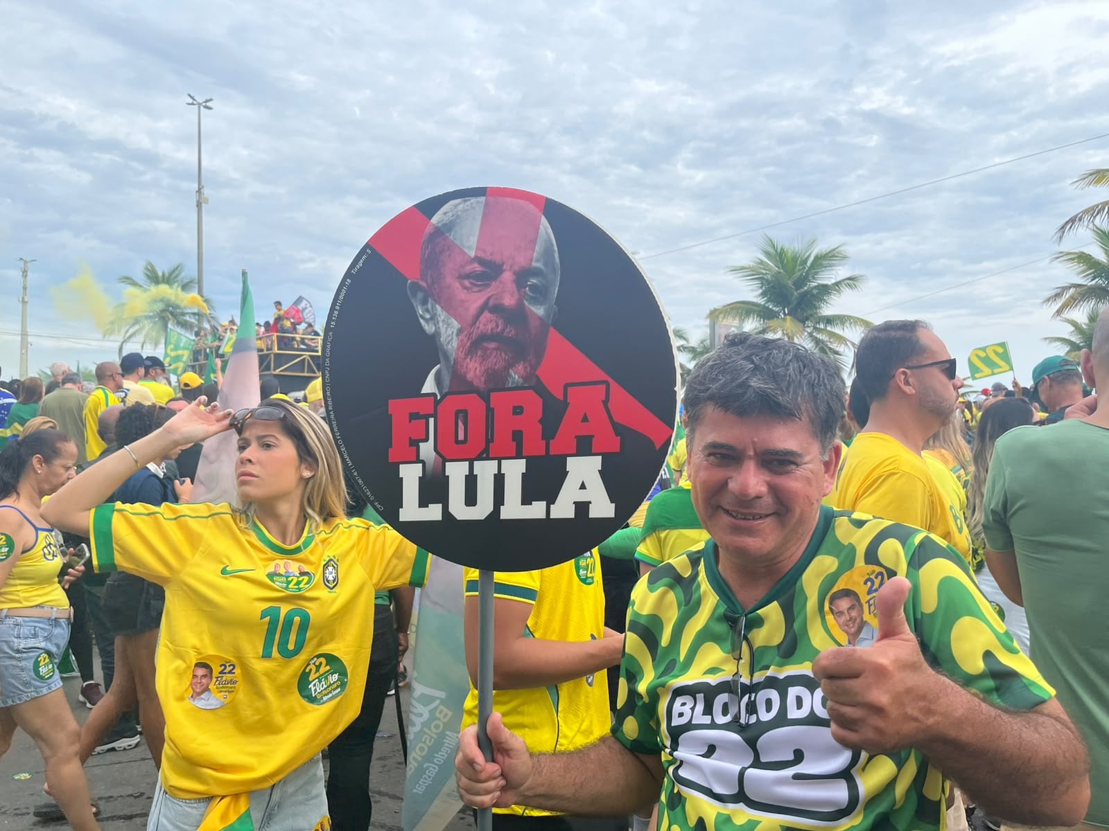 Simpatizantes de Flavio Bolsonaro en una manifestación en Barra de Tijuca, Río de Janeiro. Fuente: Guido Bovone