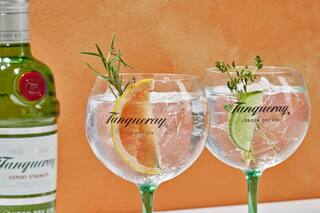 Cuatro cócteles refrescantes para recibir el verano